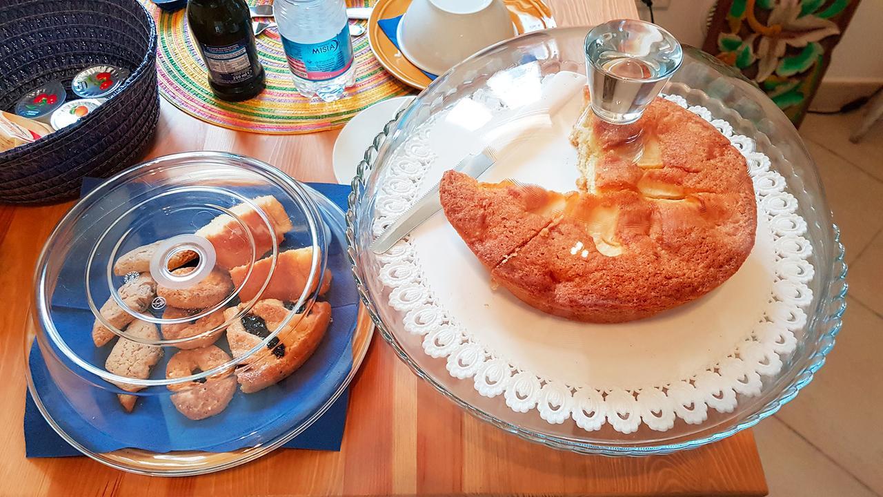 Bed & Breakfast Il Vicolo ซัน เบเนเดตโต เดล ตรอนโต ภายนอก รูปภาพ